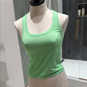 Lululemon swiftly tank size 4